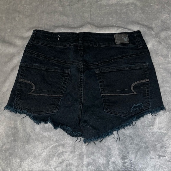 American Eagle Hi-Rise Festival Distressed Denim Black Shorts Women’s Size 2 - Picture 9 of 9